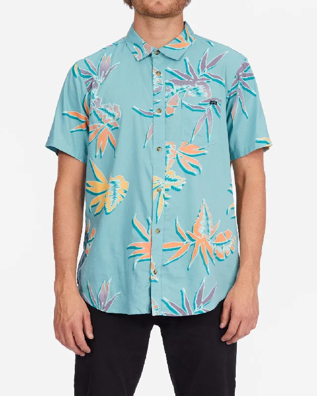 Buy Now Billabong Short Sleeve Men's Woven Shirts Allover Printed