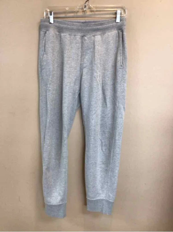 Weekend Shopping Bliss SIZE MEDIUM UNIQLO Men's PANTS