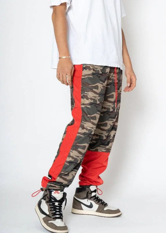 Massive Deal Blank State Men's 3 Stopper Swishy Pants in Camo