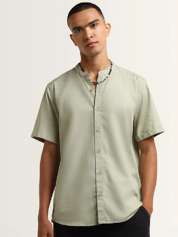 ETA Sage Solid Resort Fit Shirt