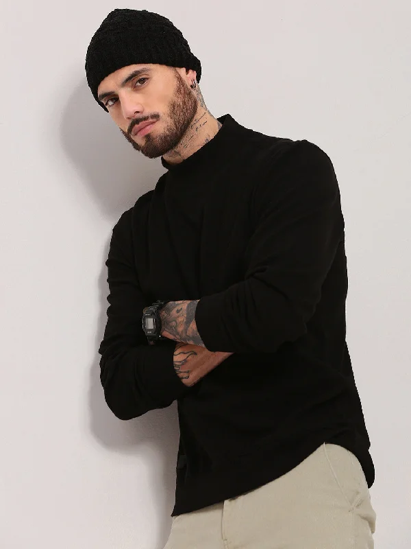 Exclusive Preview Men Black Solid Sweater
