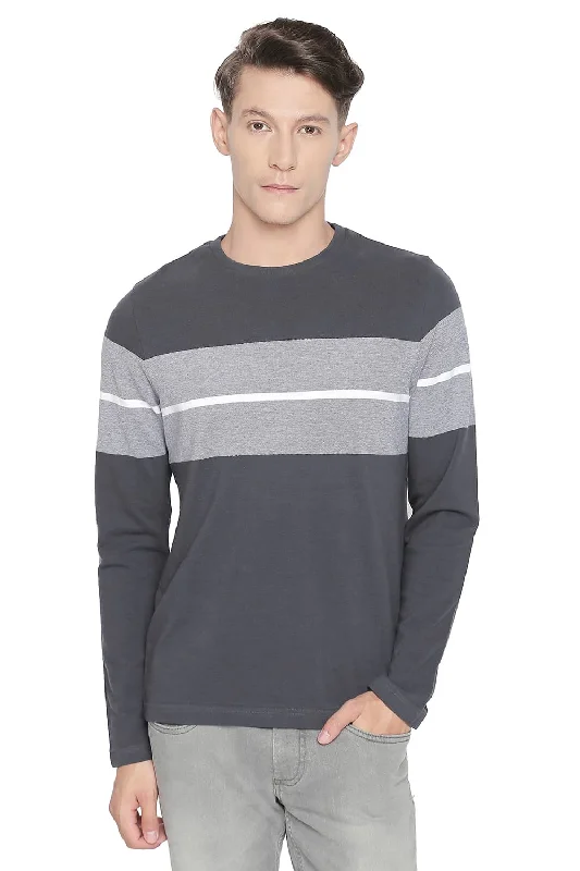 Instant Savings Muscle Fit Crew Neck T Shirt