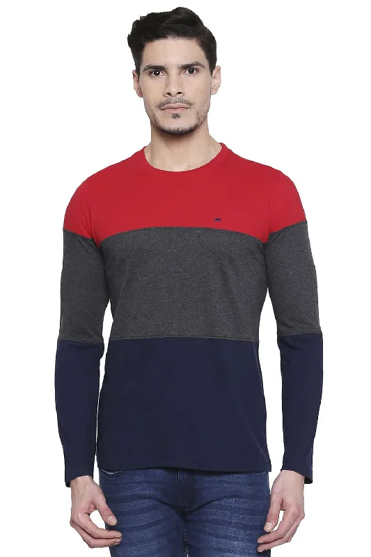 Weekend Special Muscle Fit Crew Neck T Shirt