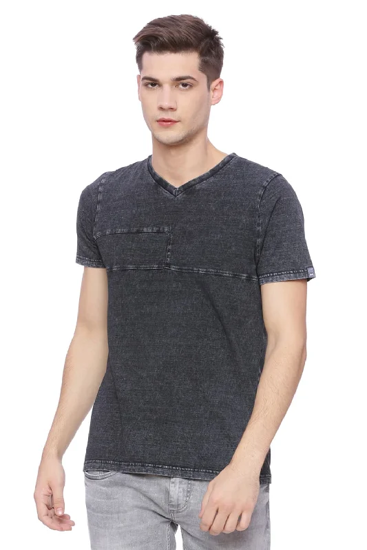 Act Fast Muscle Fit V Neck T Shirt